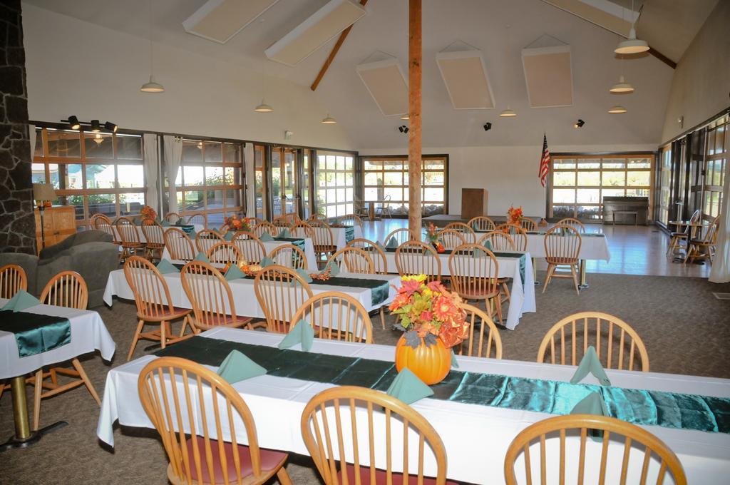 Bend-Sunriver Camping Resort Studio Cabin 6 Экстерьер фото