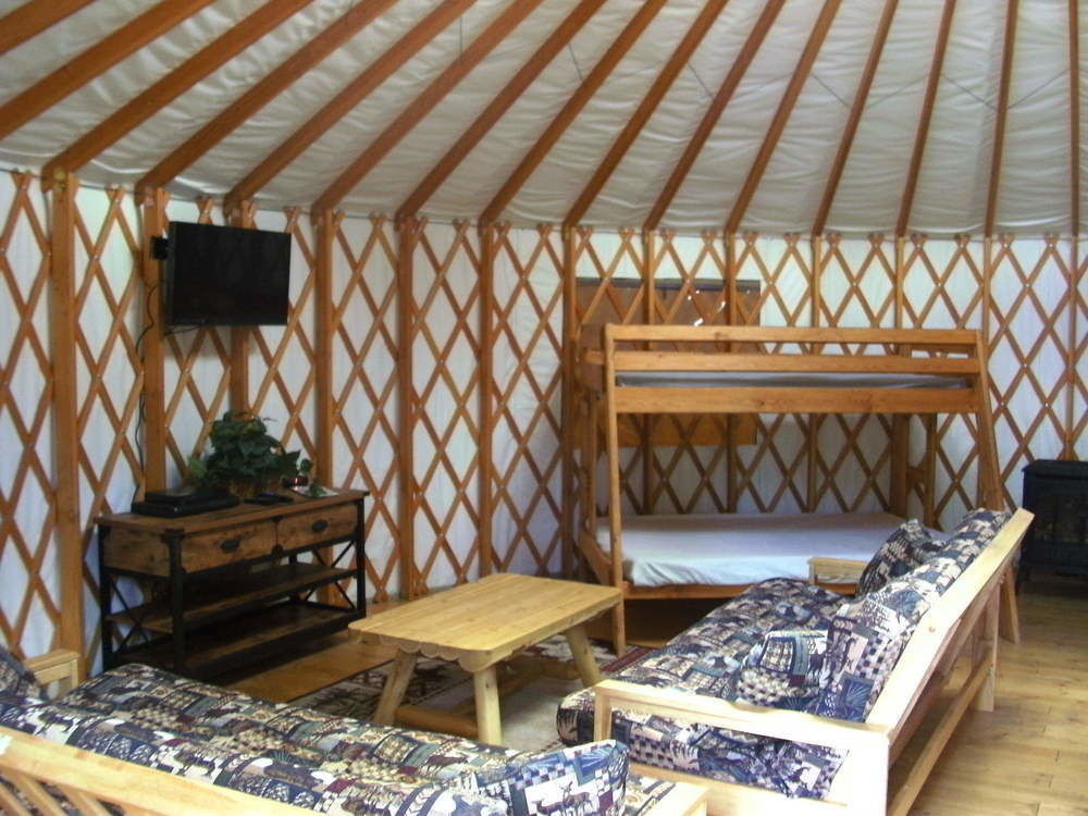 Bend-Sunriver Camping Resort Studio Cabin 6 Экстерьер фото